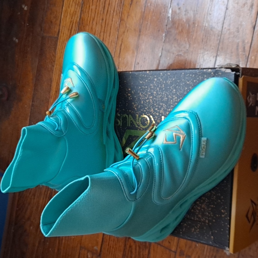 Tronus Aqua High Tops